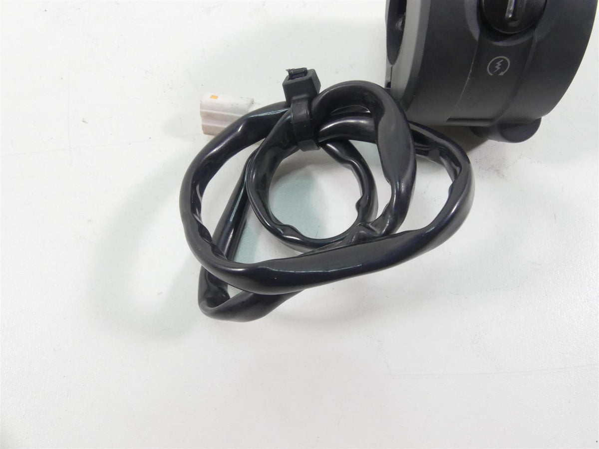 2014 Ducati Hypermotard 821 SP Right Hand Start Stop Control Switch 65010121E {{ shop.shopifyCountryName }} - Mototech271