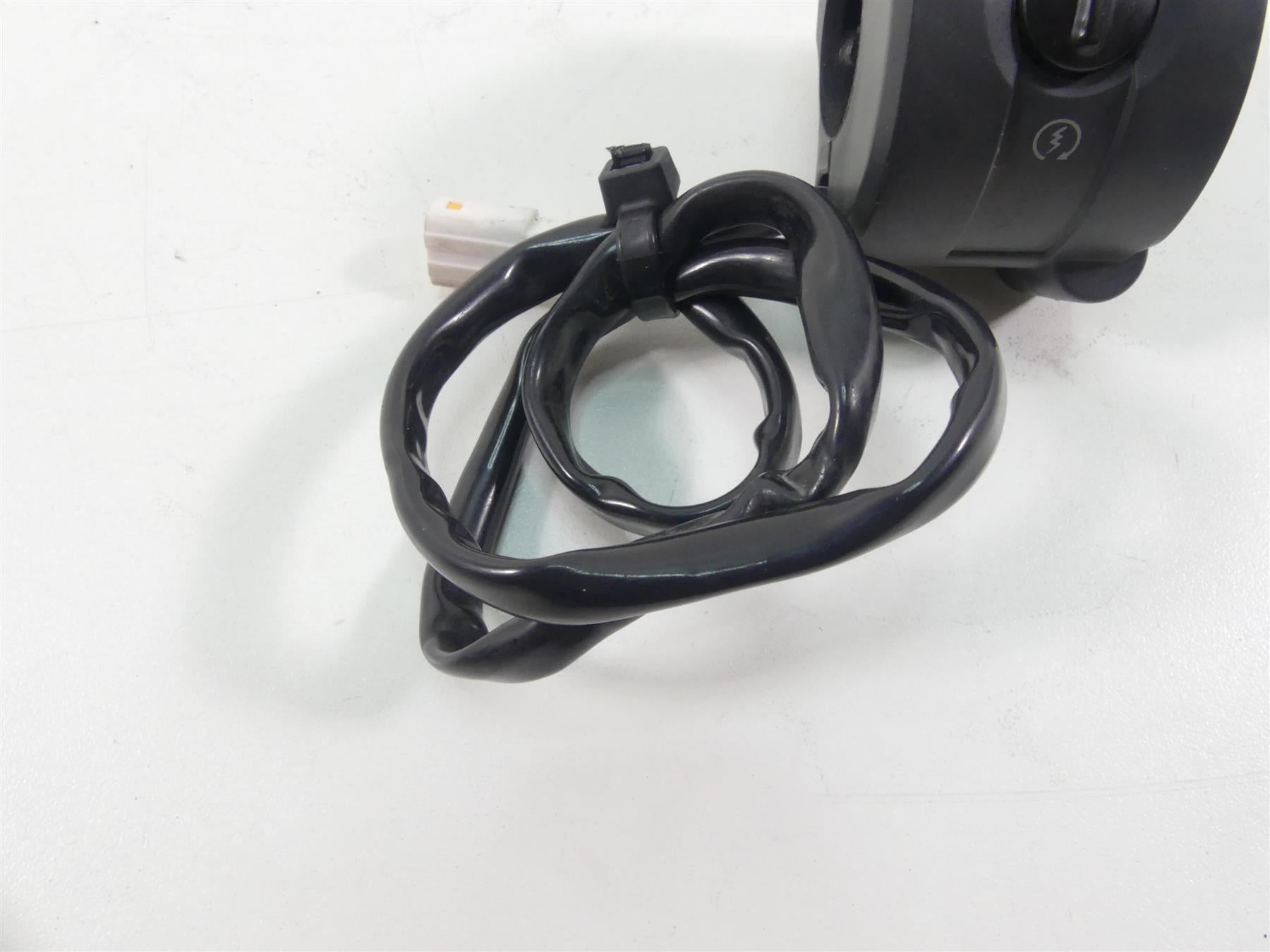 2014 Ducati Hypermotard 821 SP Right Hand Start Stop Control Switch 65010121E {{ shop.shopifyCountryName }} - Mototech271