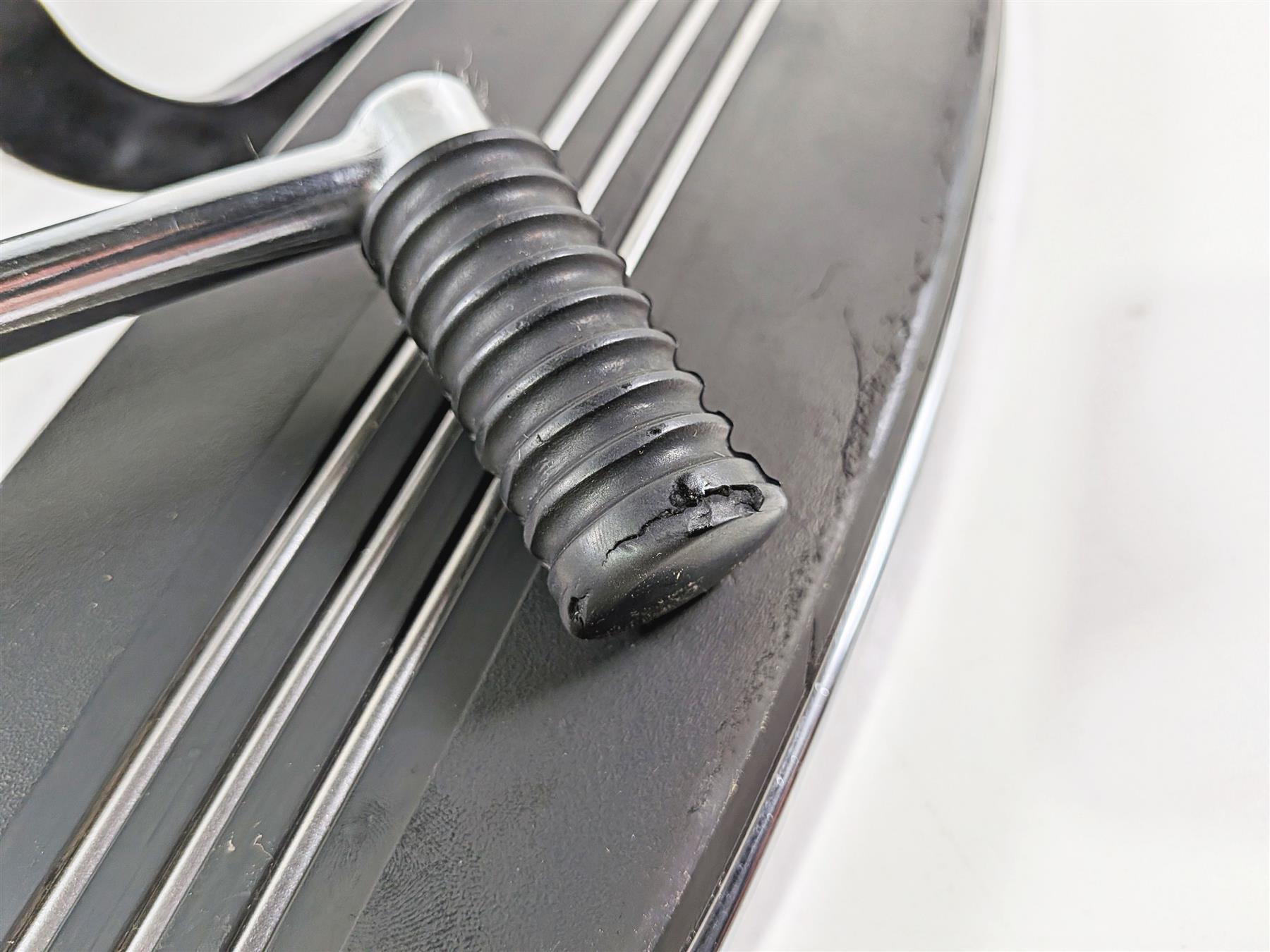 2016 Harley Touring FLHX Street Glide Left Floor Board & Shifter -Read 50622-09A {{ shop.shopifyCountryName }} - Mototech271