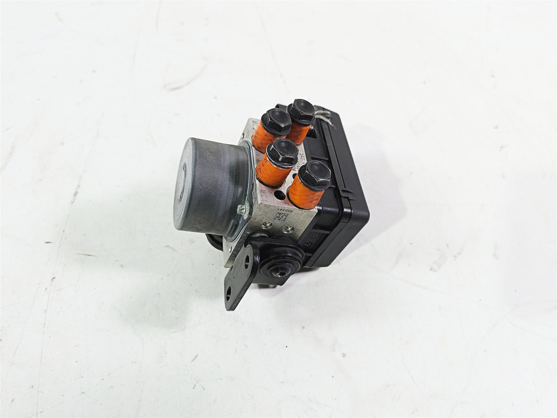 2018 Ducati Hypermotard 939 SP Abs Brake Pump Module Unit 54240402A {{ shop.shopifyCountryName }} - Mototech271