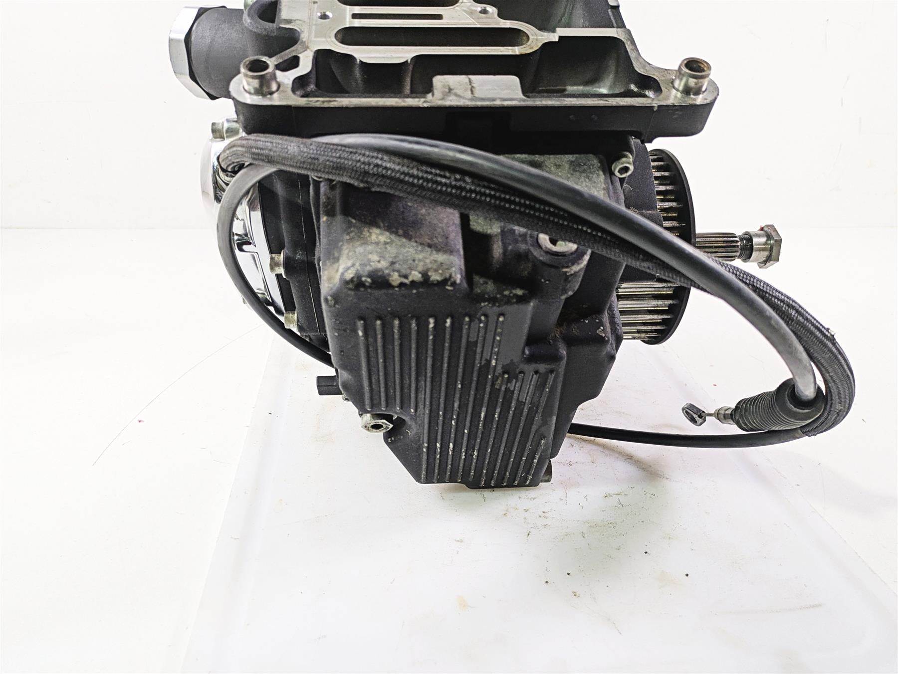 2011 Harley FXDC Dyna Super Glide Transmission 6 Speed Gear Box 32K 33083-10A {{ shop.shopifyCountryName }} - Mototech271