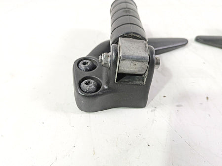 2008 Yamaha XVS1300 V-Star Tourer Rear Passenger Footpeg Set 3D8-27430-00-00 {{ shop.shopifyCountryName }} - Mototech271