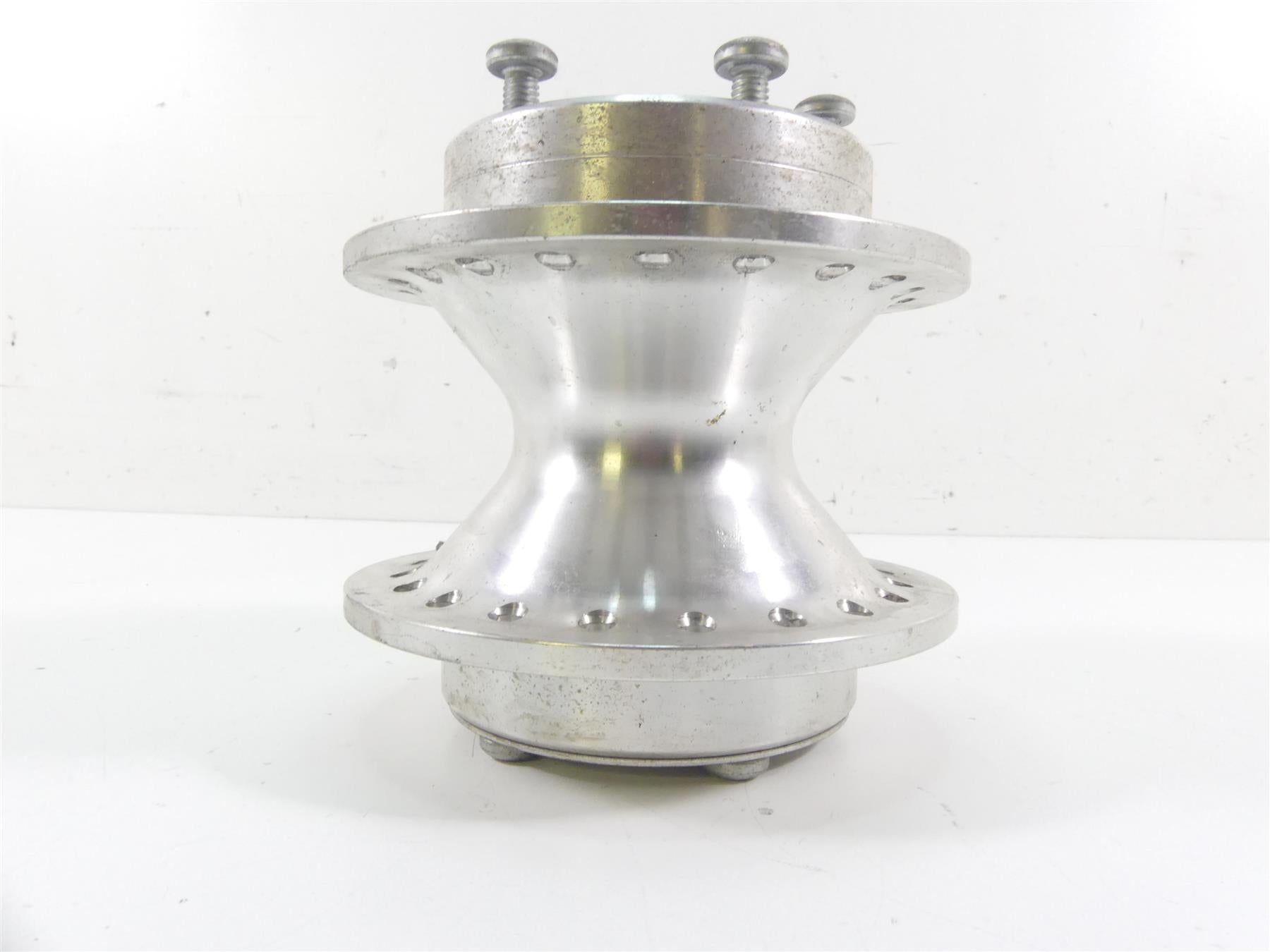 2020 Harley Softail FXBB Street Bob Front Spoke Wheel Hub 43300565 41426-07 {{ shop.shopifyCountryName }} - Mototech271