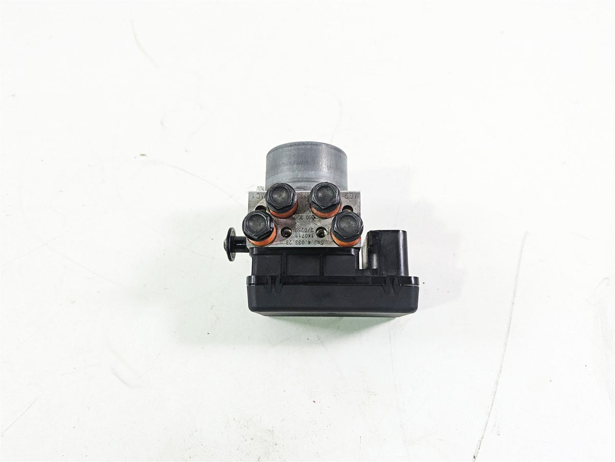 2015 Ducati Hypermotard 821 SP Abs Brake Pump Control Module 54240402A 54240332B {{ shop.shopifyCountryName }} - Mototech271