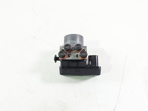 2015 Ducati Hypermotard 821 SP Abs Brake Pump Control Module 54240402A 54240332B | Mototech271