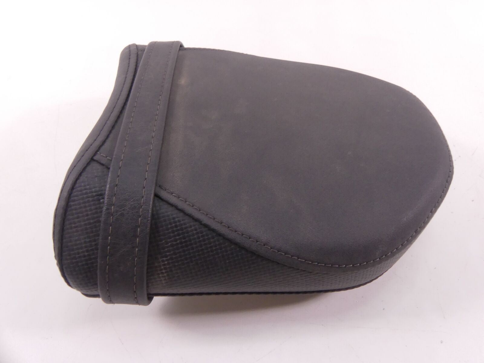 2014 Yamaha VMX17 V-Max 1700 Rear Passenger Pillion Seat Saddle 2S3-24750-11-00 {{ shop.shopifyCountryName }} - Mototech271