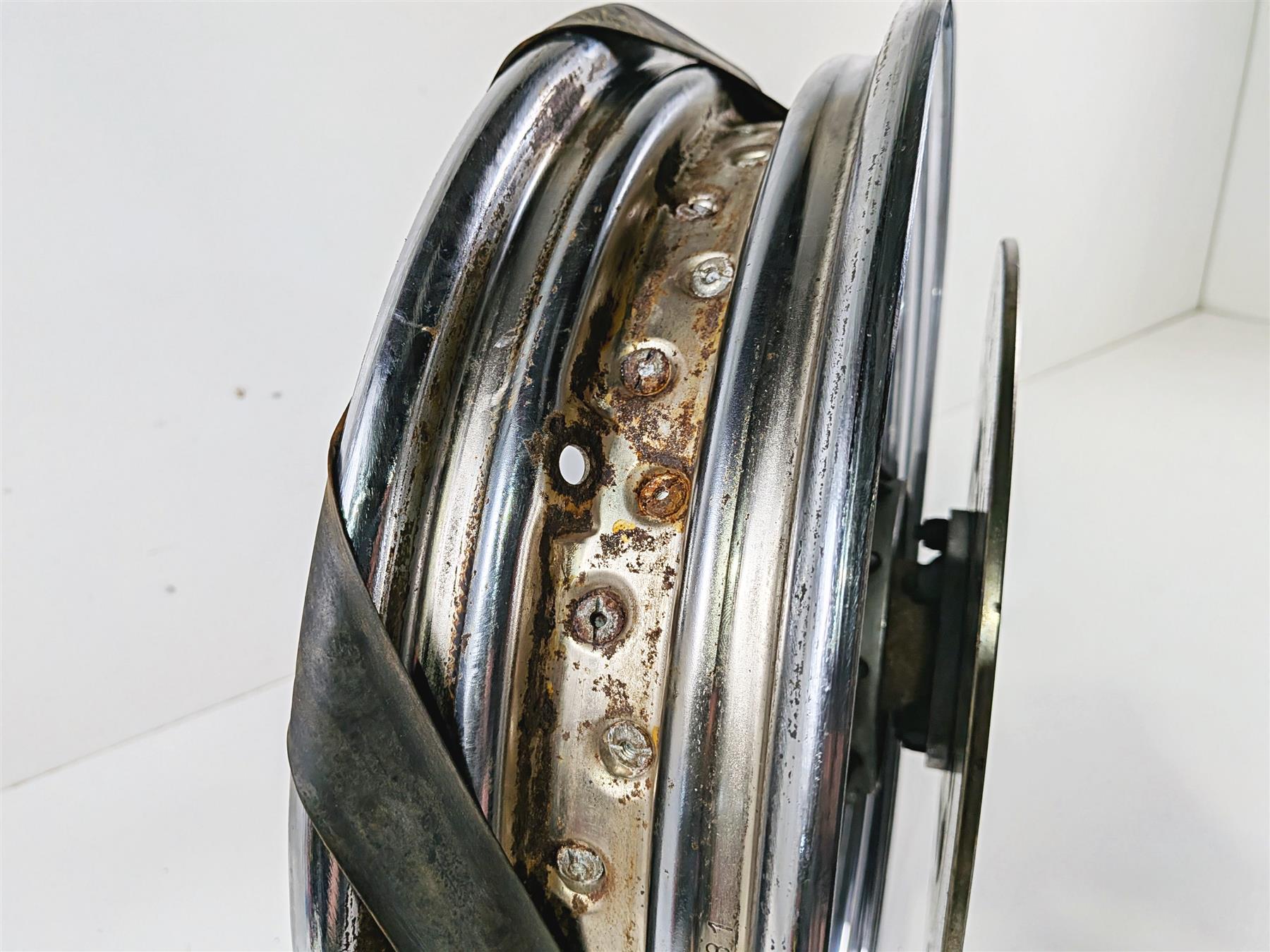 1996 Harley FLSTC Softail Heritage Front Wheel Rim Rotor & Cover 16x3 43005-86 {{ shop.shopifyCountryName }} - Mototech271