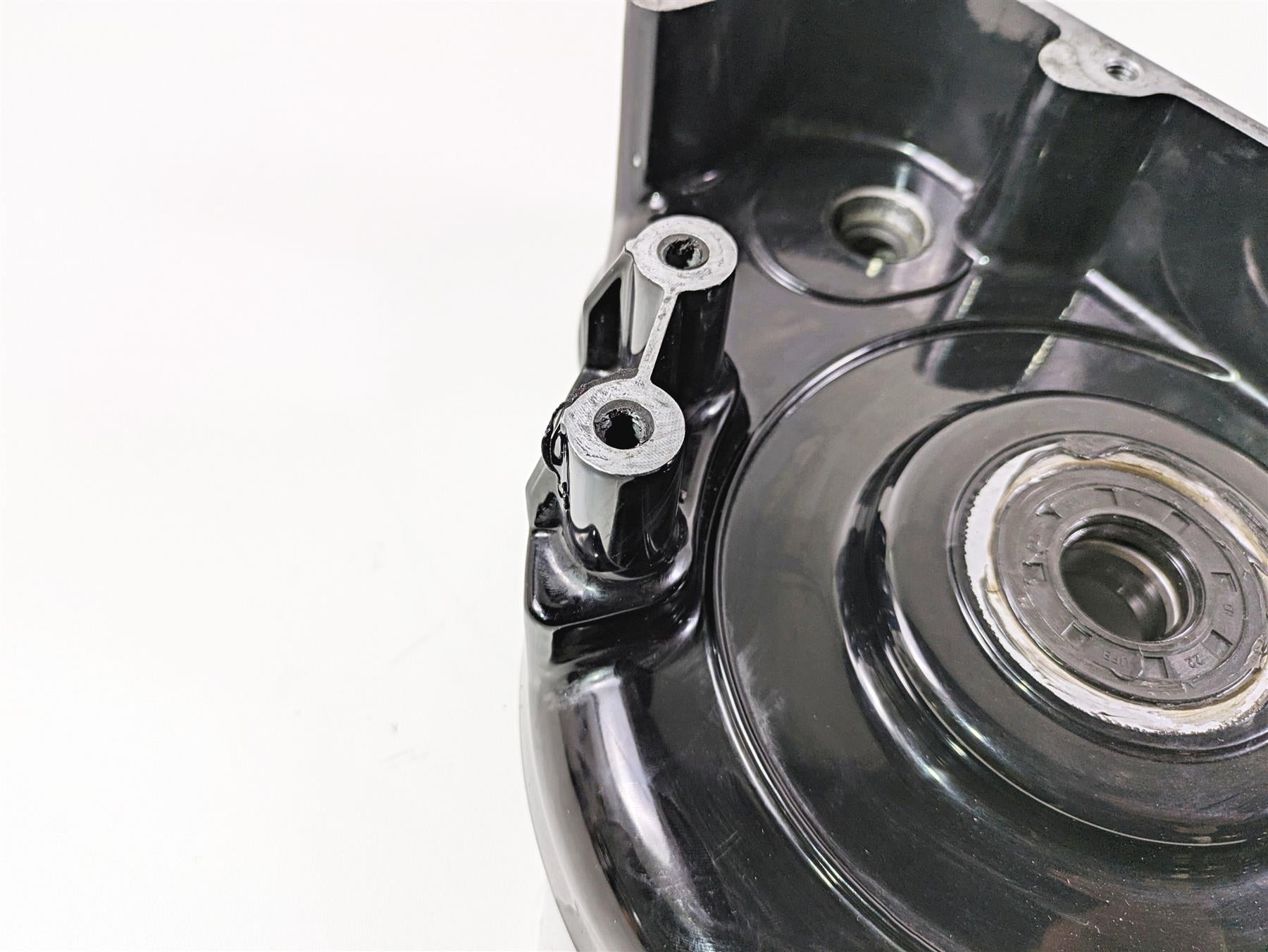 2002 Indian Spirit Deluxe Inner Primary Drive Clutch Cover Black 72-004 {{ shop.shopifyCountryName }} - Mototech271