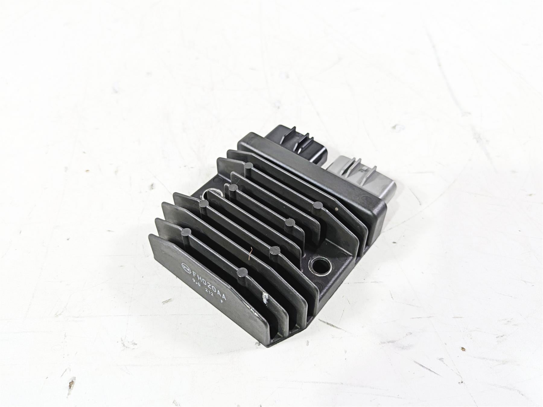 2020 Triumph Daytona 765 Moto2 Rectifier Voltage Regulators T1300675 FH020AA {{ shop.shopifyCountryName }} - Mototech271