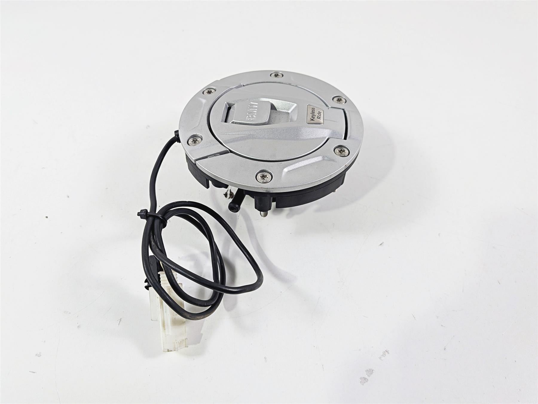 2016 BMW R1200 GS K50 Keyless Fuel Petrol Gas Tank Cap 16118531632 {{ shop.shopifyCountryName }} - Mototech271