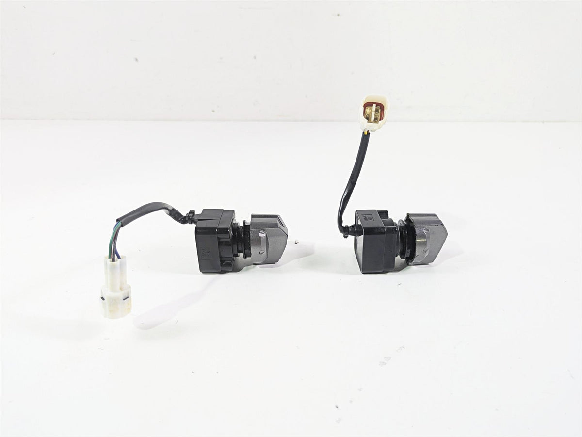 2020 Yamaha YXZ1000 R SS XTR 2 Wheel Drive & Light Switch Set 1XD-H2510-11-00 {{ shop.shopifyCountryName }} - Mototech271