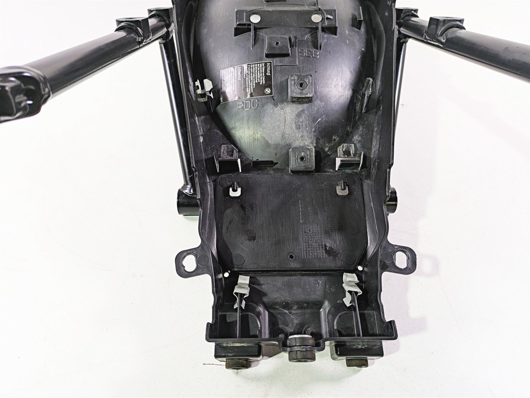 2017 BMW R1200 GS K50 Subframe & Inner Fender - Read 46518354222 {{ shop.shopifyCountryName }} - Mototech271