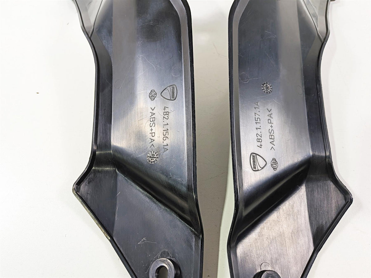 2011 Ducati Streetfighter 1098 S Under Seat Side Cover Set 48211562A 48211572A {{ shop.shopifyCountryName }} - Mototech271