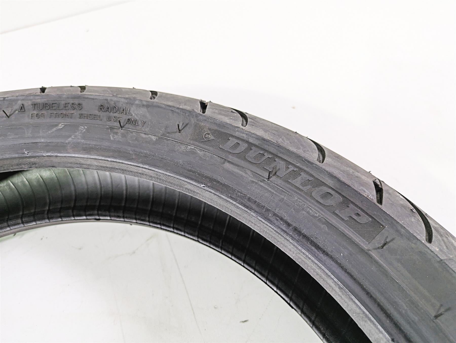 Used Front Motorcycle Tire Dunlop Sportmax Roadsmart 3 120/70R17 45227051 {{ shop.shopifyCountryName }} - Mototech271