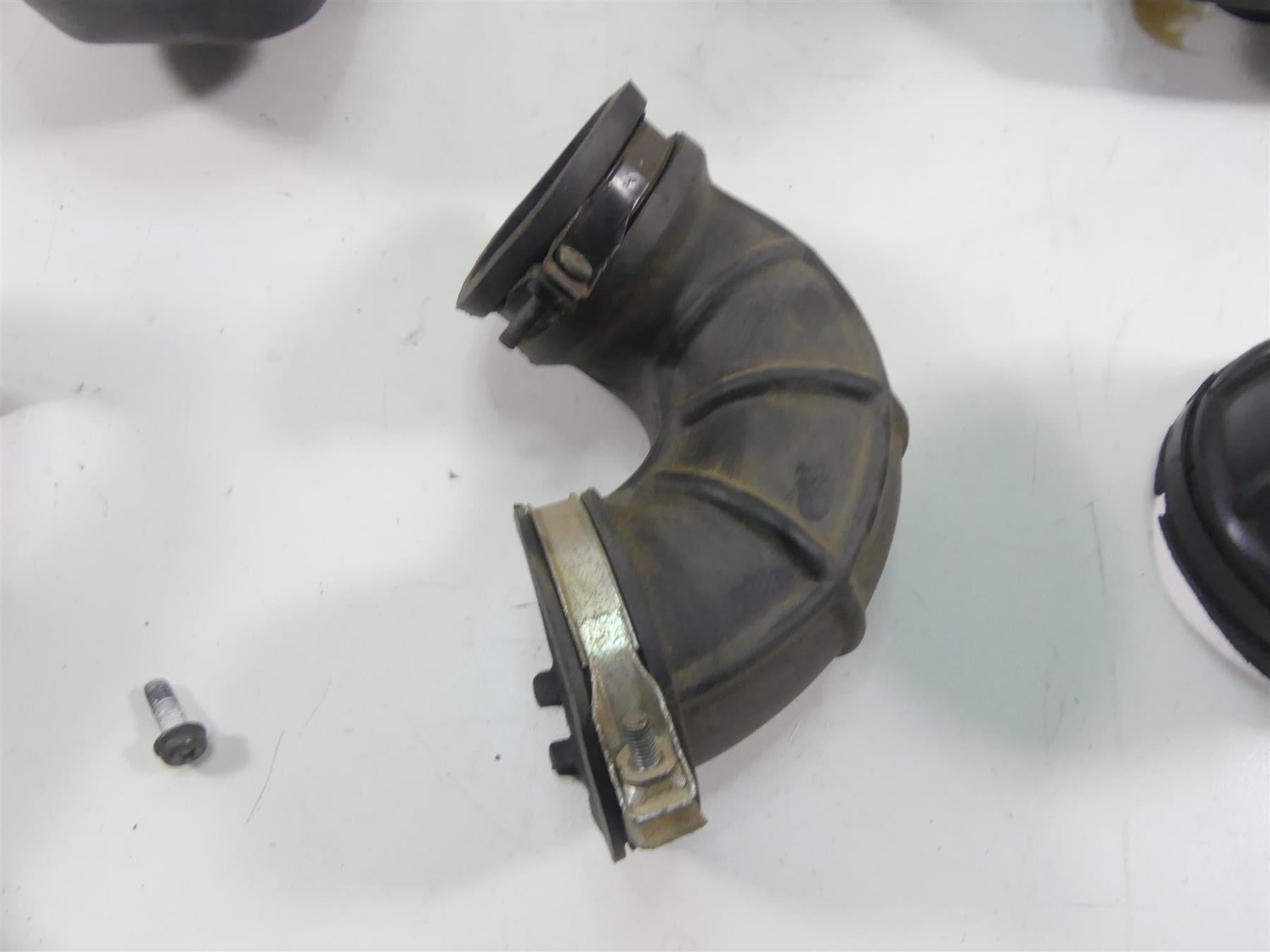 2007 Honda VT1100 C Shadow Spirit Air Box Cleaner Breather & Tubes 17210-MM8-020 {{ shop.shopifyCountryName }} - Mototech271