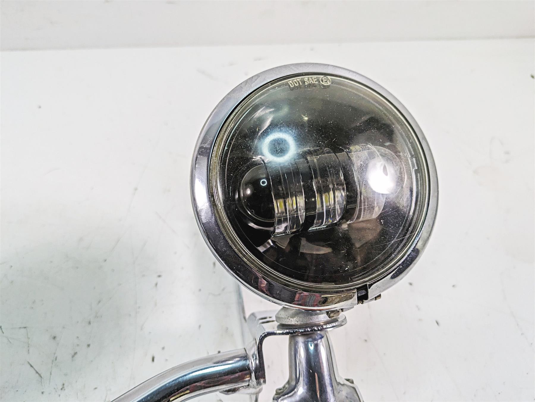 2008 Harley FLHTCU Electra Glide Front Blinker Led Spot Light Bar 68712-94A {{ shop.shopifyCountryName }} - Mototech271