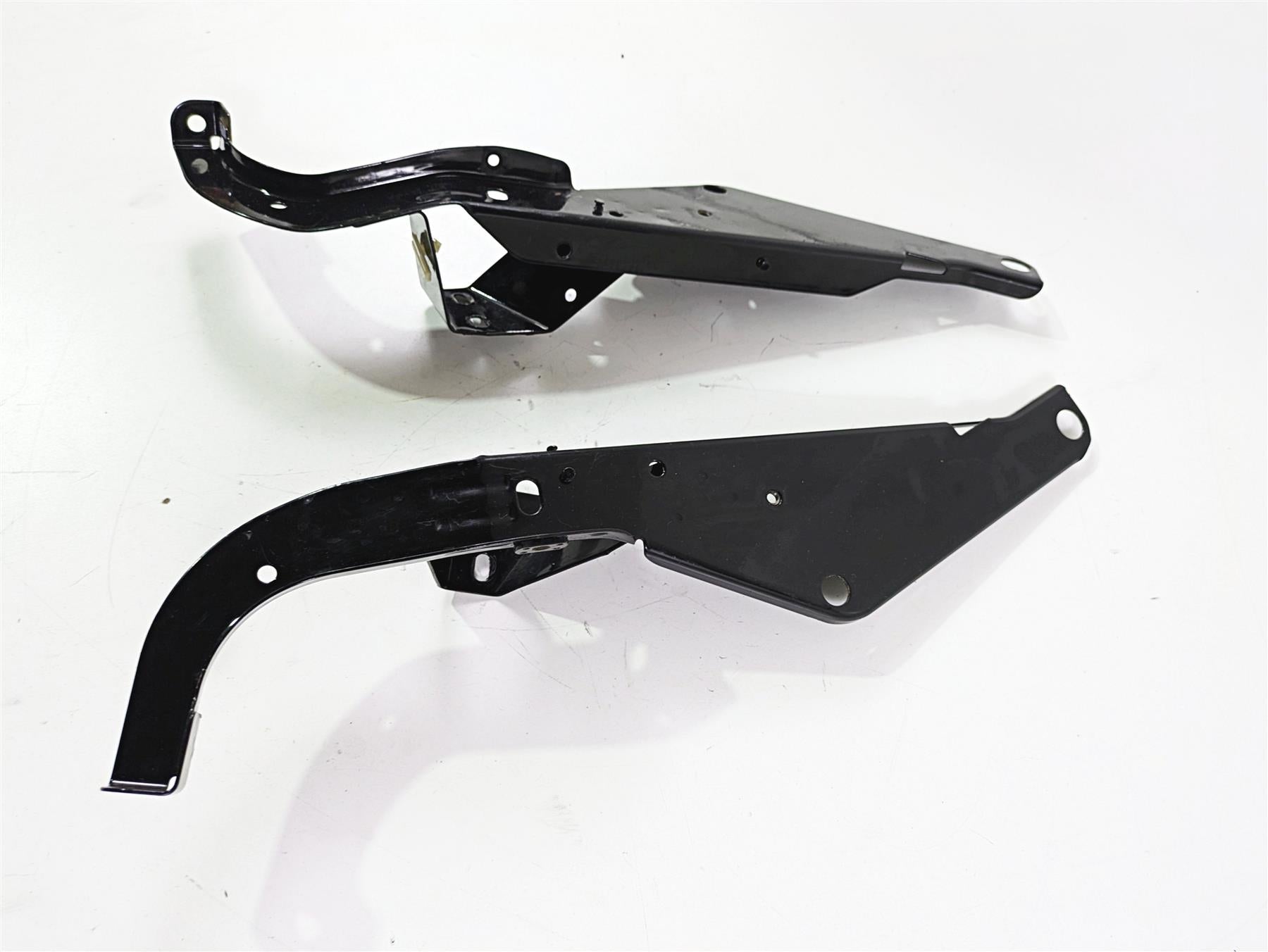 2011 Harley Touring FLHTCUSE CVO E-Glide Front Fairing Mount Holder Set 58938-96 {{ shop.shopifyCountryName }} - Mototech271