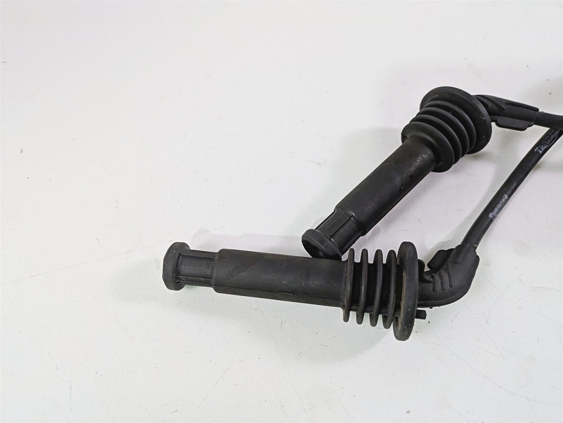 2006 Triumph Rocket 3 Ignition Coil Wiring Plug Set - Tested T1290101 {{ shop.shopifyCountryName }} - Mototech271