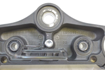 2017 Suzuki M109R VZR1800 Boulevard Upper Triple Tree Steering Clamp 51311-48G30 {{ shop.shopifyCountryName }} - Mototech271