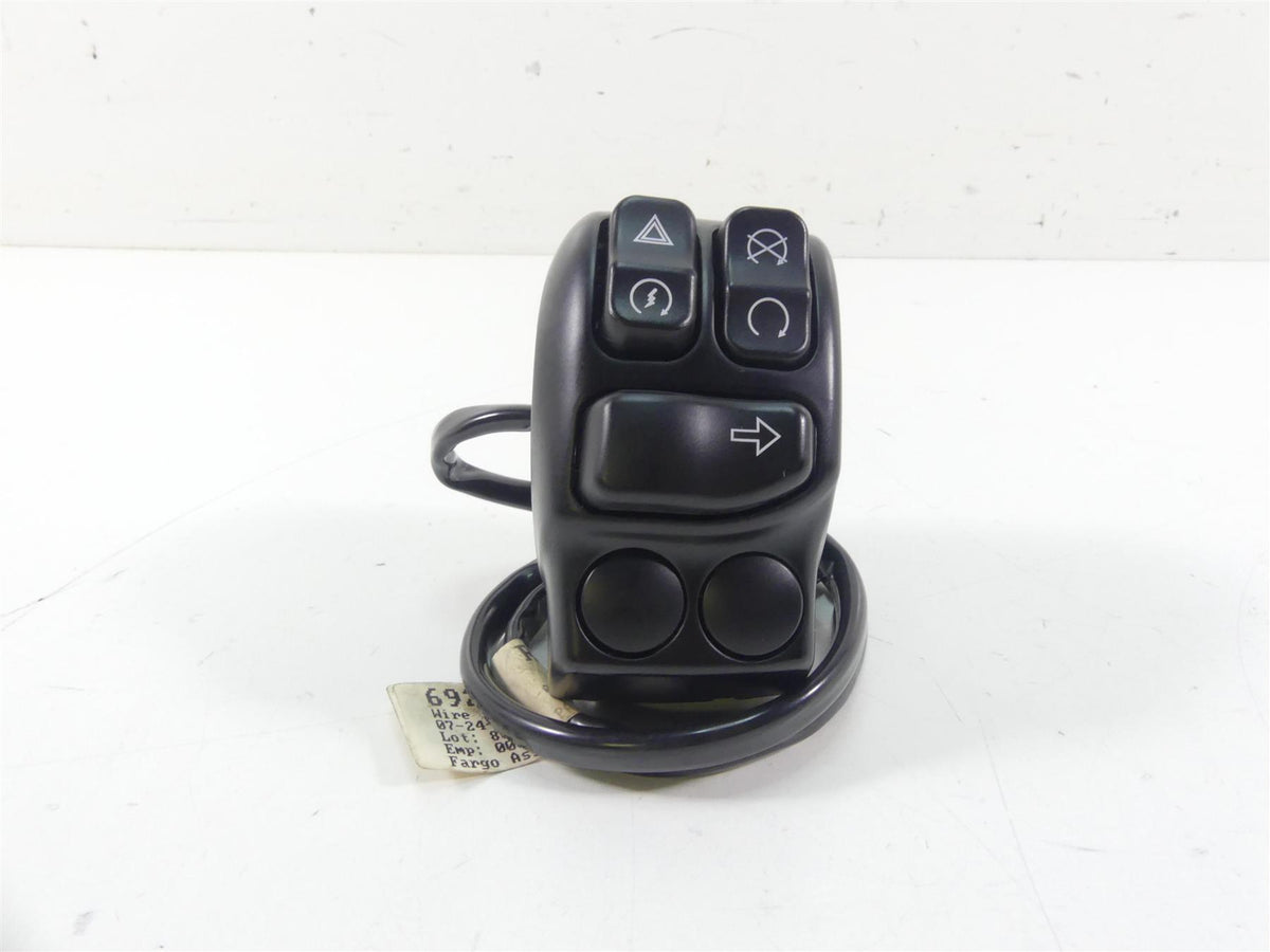 2016 Harley Touring FLHR Road King Right Hand Control Switch 71500127C {{ shop.shopifyCountryName }} - Mototech271