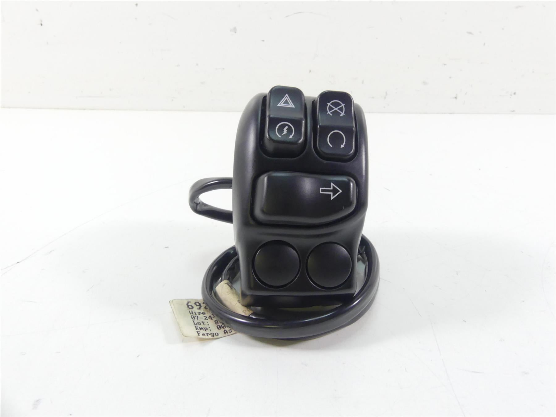 2016 Harley Touring FLHR Road King Right Hand Control Switch 71500127C {{ shop.shopifyCountryName }} - Mototech271