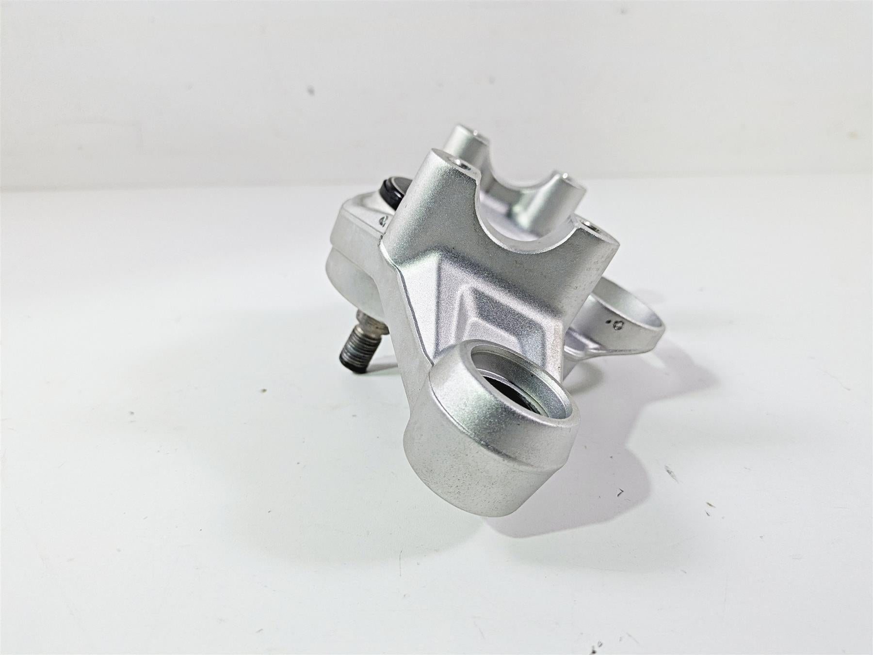 2015 BMW R1200 GS Adv K51 Upper Triple Tree Steering Clamp 31428555849 {{ shop.shopifyCountryName }} - Mototech271