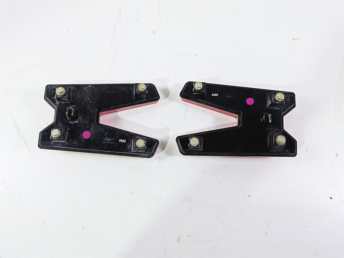 2023 Kawasaki Teryx KRX KRF 1000 C Taillight Tail Light Lamp Set 23024-0005 {{ shop.shopifyCountryName }} - Mototech271