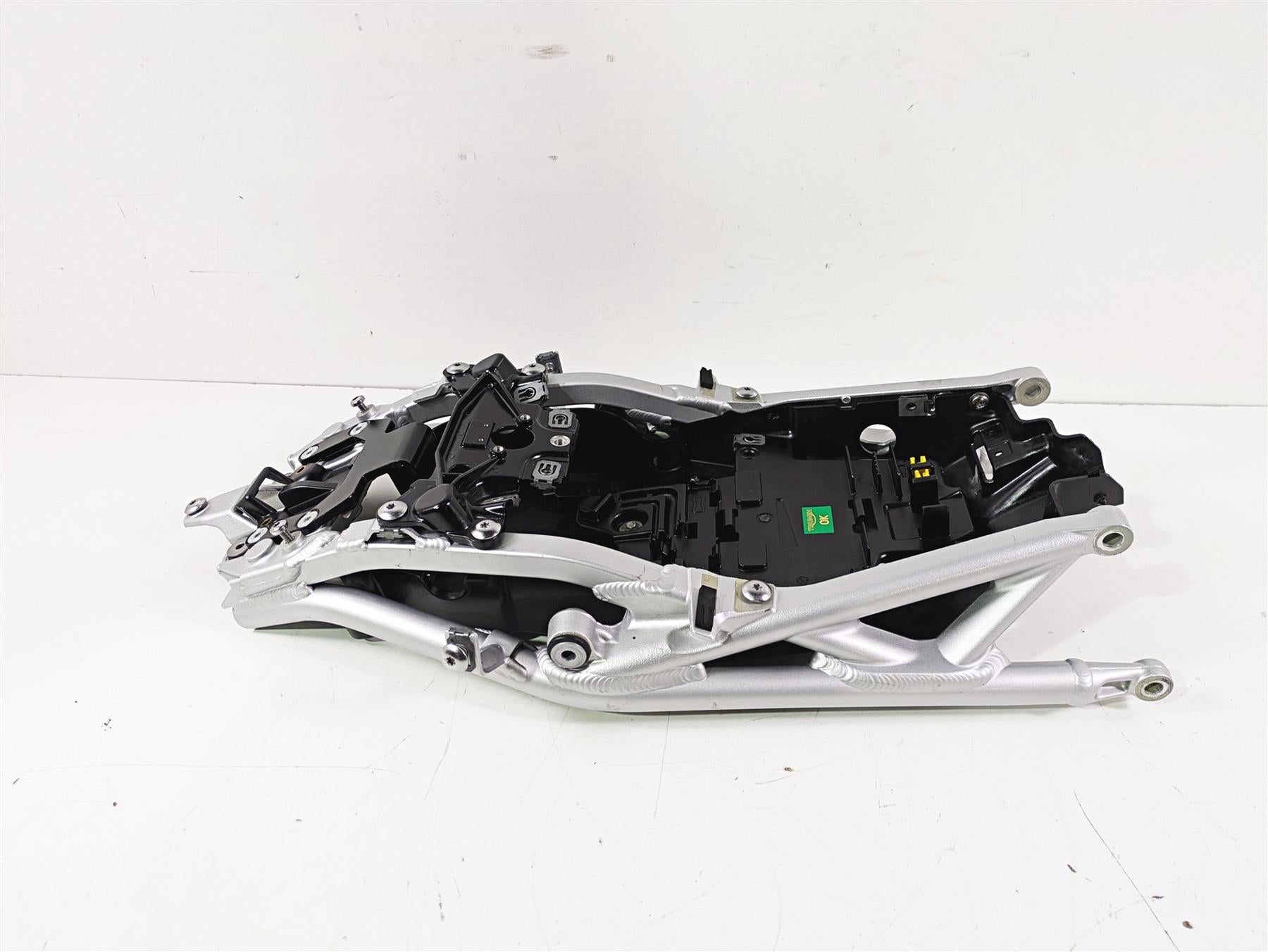 2019 Triumph Speed Triple RS 1050 Subframe Sub Frame & Inner Fender T2079742 {{ shop.shopifyCountryName }} - Mototech271