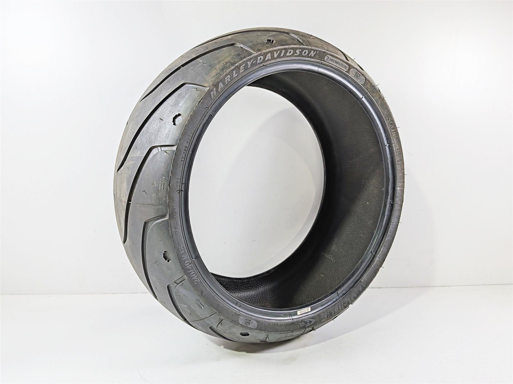 Used Rear Motorcycle Tire Michelin Scorcher 11" 240/40R18 43189-11 {{ shop.shopifyCountryName }} - Mototech271