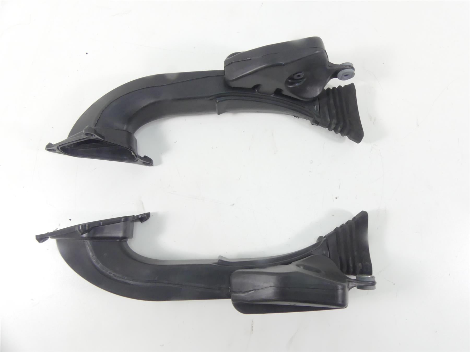 2008 Ducati 1098 S Air Box Cleaner Breather Injectors & Inlet Tubes 44211393B {{ shop.shopifyCountryName }} - Mototech271