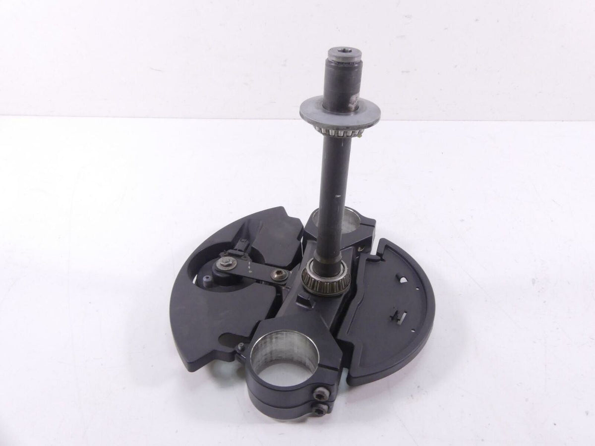 2010 BMW F800GS K72 Lower Triple Tree Steering Yoke 57mm + Cover 31427698362 {{ shop.shopifyCountryName }} - Mototech271