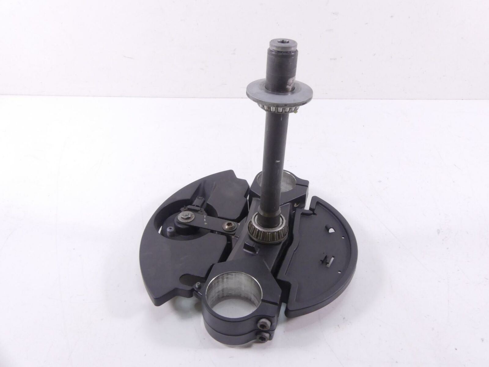2010 BMW F800GS K72 Lower Triple Tree Steering Yoke 57mm + Cover 31427698362 {{ shop.shopifyCountryName }} - Mototech271