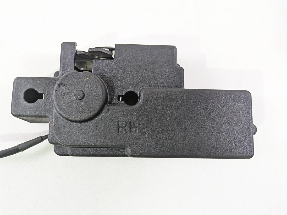 2017 Indian Chieftain Limited Right Bag Lock Control Module Lock 4017838 {{ shop.shopifyCountryName }} - Mototech271