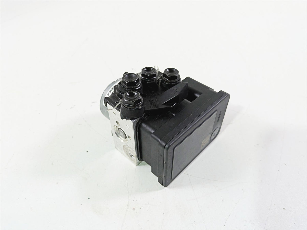 2019 BMW G310GS K02 Abs Brake Pump Unit Module 34511542798 {{ shop.shopifyCountryName }} - Mototech271