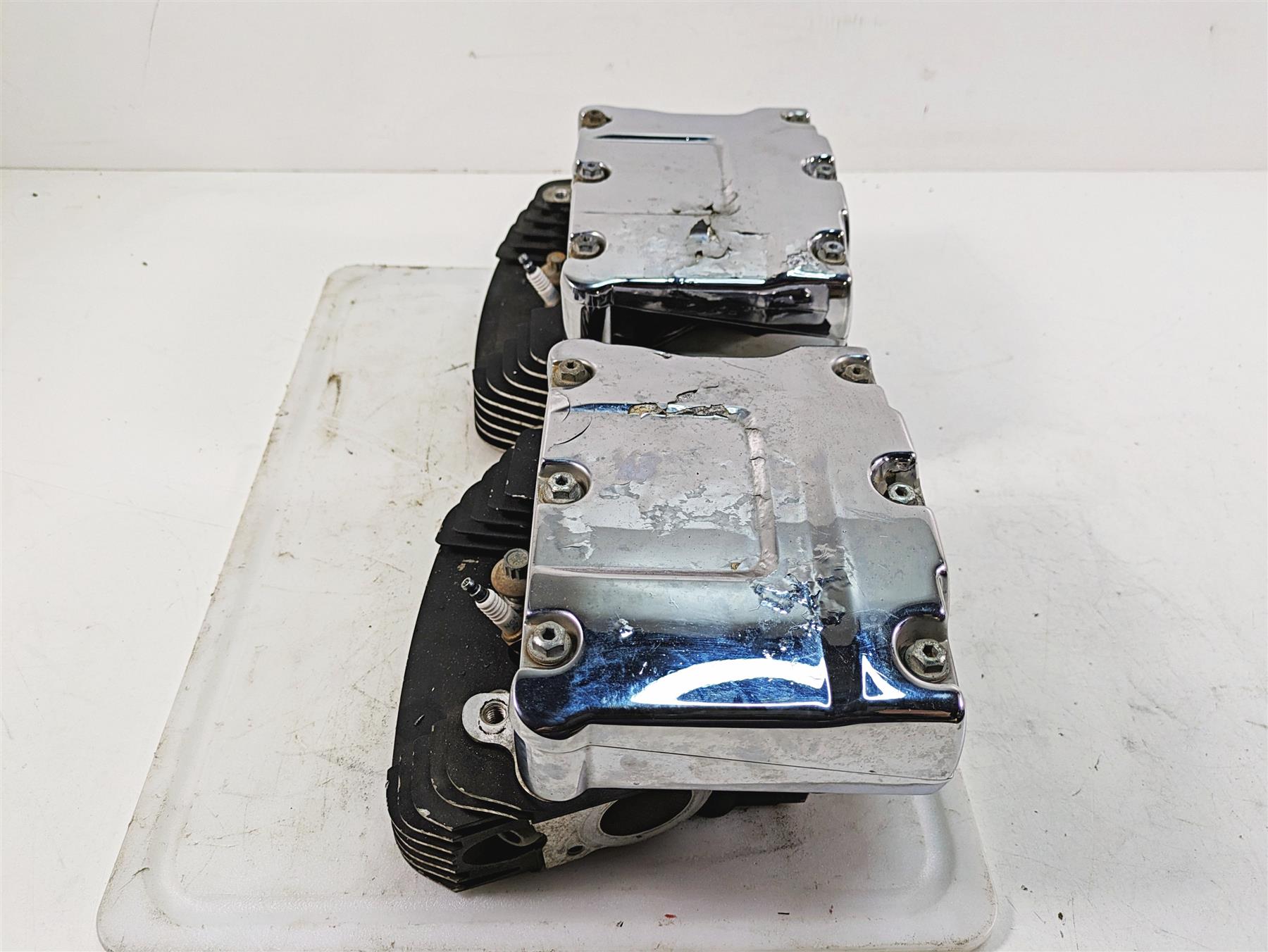 1999 Harley Touring FLHTC Electra Glide Cylinder Head Set For Parts 16722-99 {{ shop.shopifyCountryName }} - Mototech271