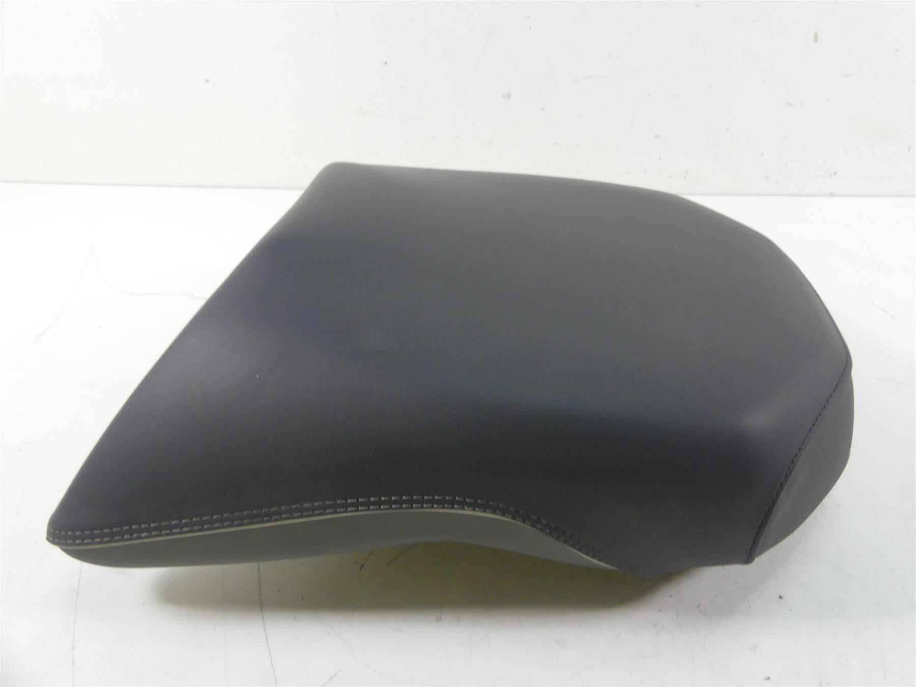 2017 BMW R1200GS GSW K50 Rear Passenger Unheated Seat Saddle 52538532739 {{ shop.shopifyCountryName }} - Mototech271