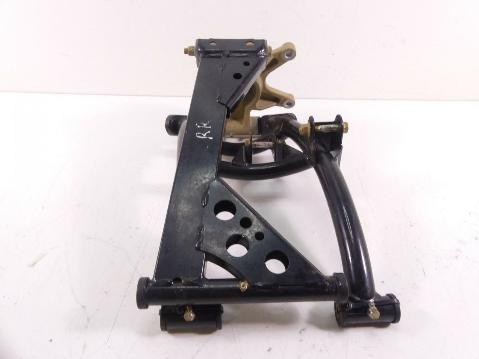 2016 Polaris Sportsman 850SP Right Rear Knee Control Arm Hub Spindle 1019411-067 {{ shop.shopifyCountryName }} - Mototech271