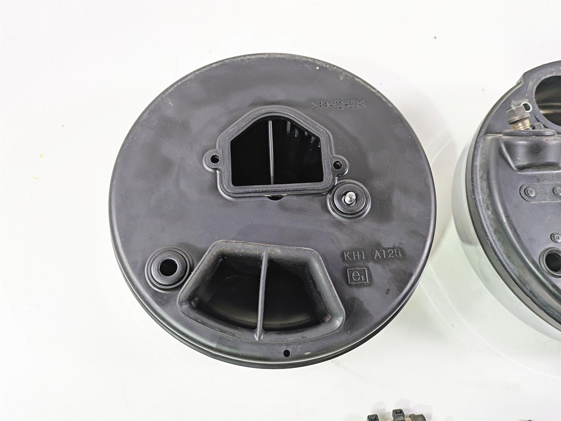2008 Kawasaki VN1600 Vulcan Nomad Air Filter Cleaner Breather Set 11011-1672 {{ shop.shopifyCountryName }} - Mototech271