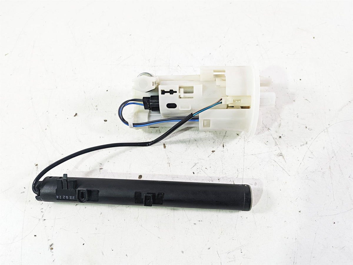 2023 Triumph Street Triple 765 RS Fuel Gas Petrol Pump & Sending Unit T2400735 {{ shop.shopifyCountryName }} - Mototech271