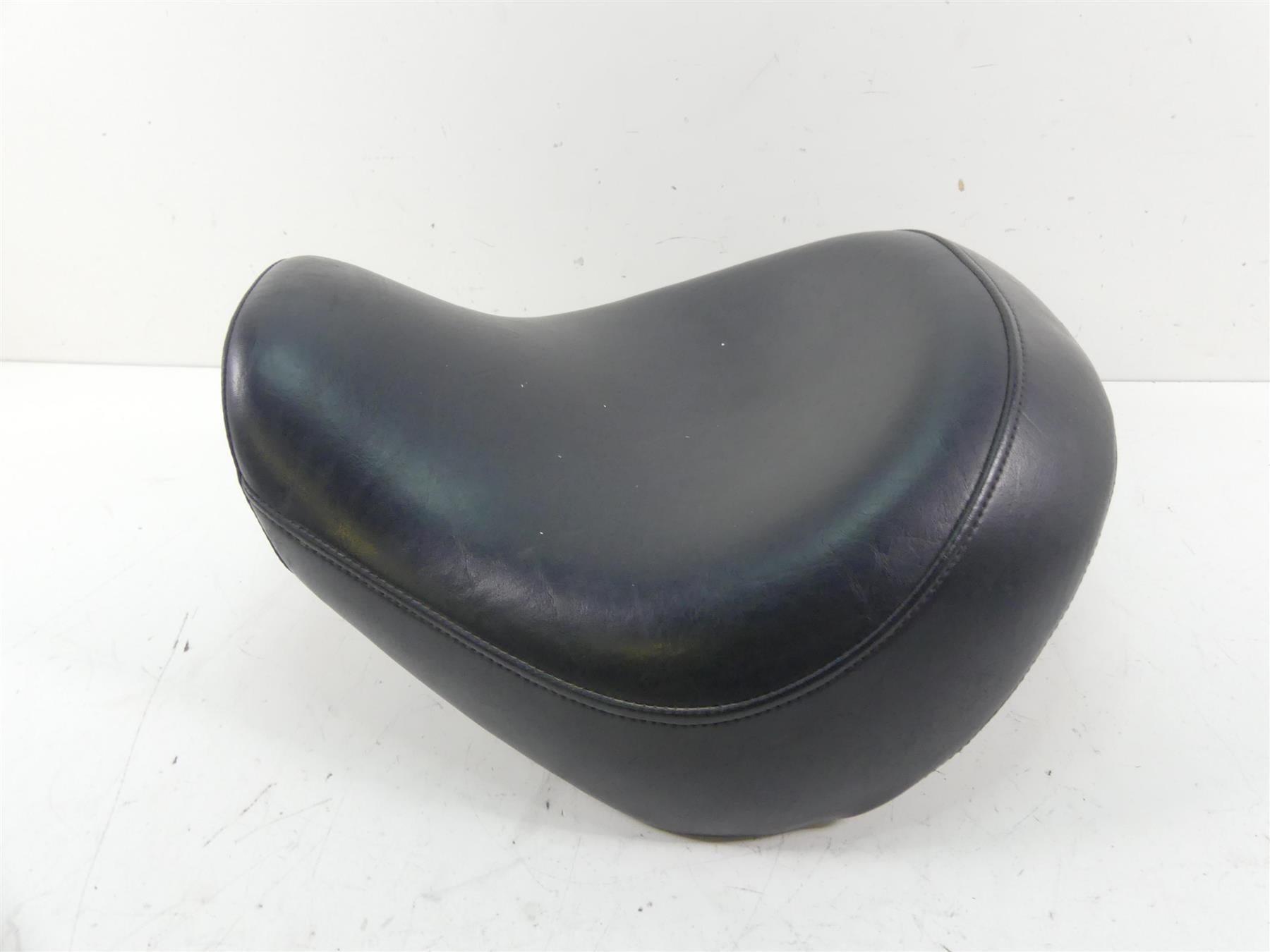 2001 Yamaha XV1600 Road Star Front Rider Driver Seat Saddle 4WM-24710-00-00 {{ shop.shopifyCountryName }} - Mototech271