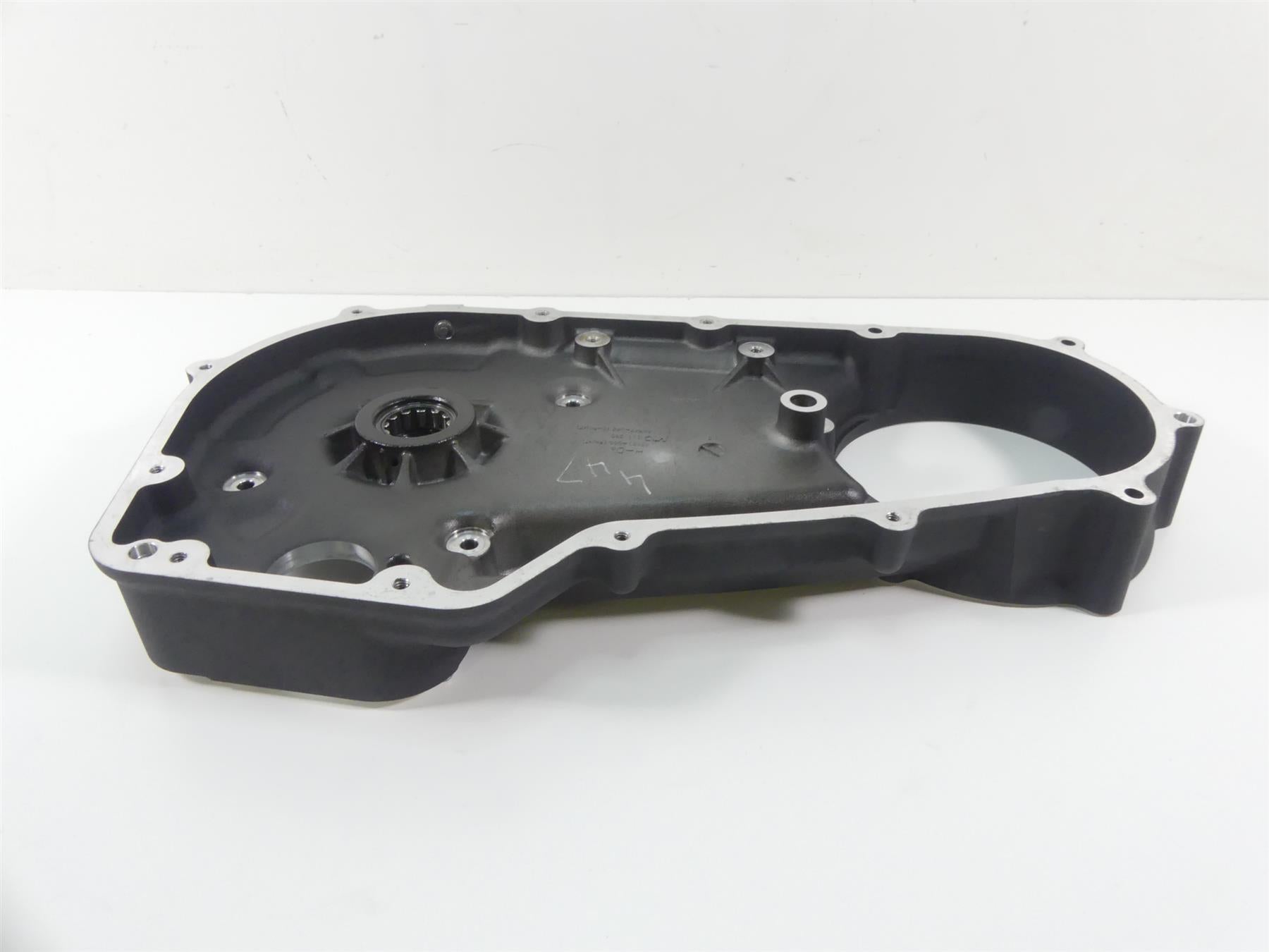 2017 Harley Dyna FXDB Street Bob Inner Primary Drive Cover Mid Ctrl 60661-06 {{ shop.shopifyCountryName }} - Mototech271