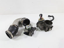 Load image into Gallery viewer, 2009 Yamaha Waverunner FX1800 Cruiser Throttle Body Set 6S5-13750-00-00
