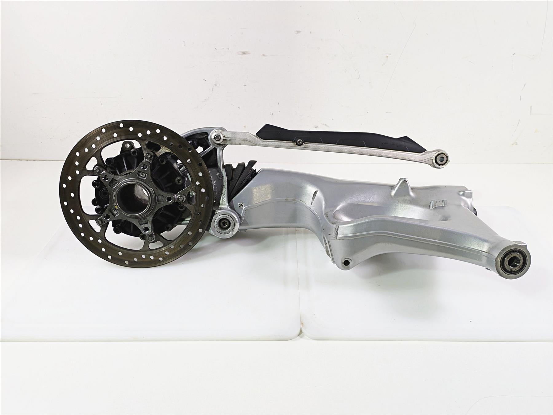 2019 BMW R1250RT K52 Differential Swingarm Driveshaft 33/12 33748394283 | Mototech271