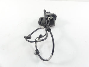 2018 Harley Softail FXFB Fat Bob Rear Brake Caliper & Bracket 41300192 | Mototech271