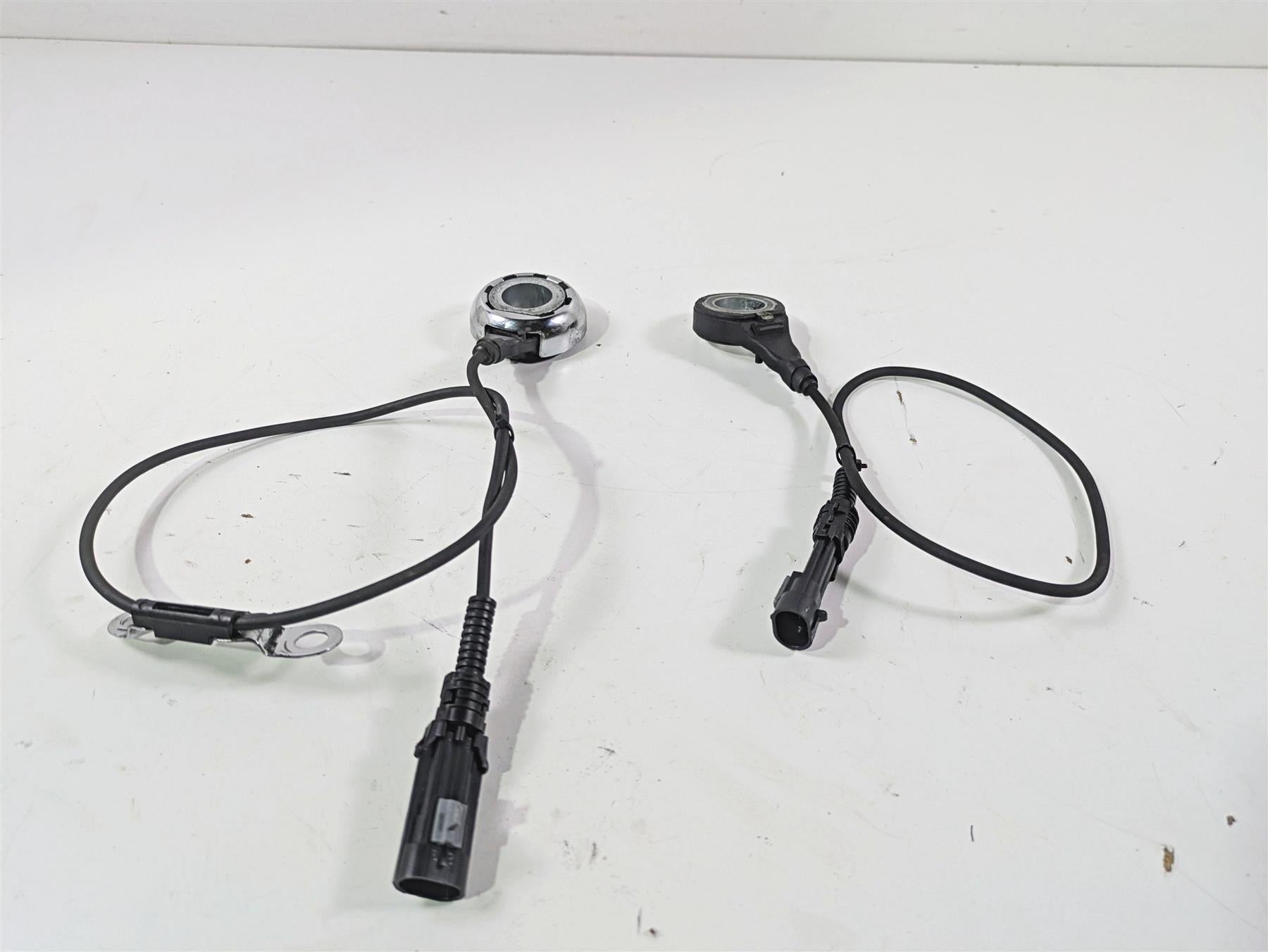 2010 Harley Touring FLHXSE CVO Street Glide Abs Brake Speed Sensor Set 40614-08 {{ shop.shopifyCountryName }} - Mototech271