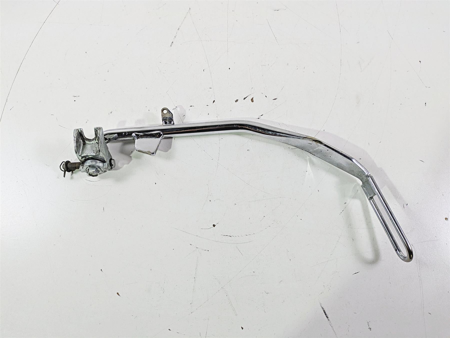 2011 Harley FXDC Dyna Super Glide Side Kickstand Kick Stand 49704-90H {{ shop.shopifyCountryName }} - Mototech271