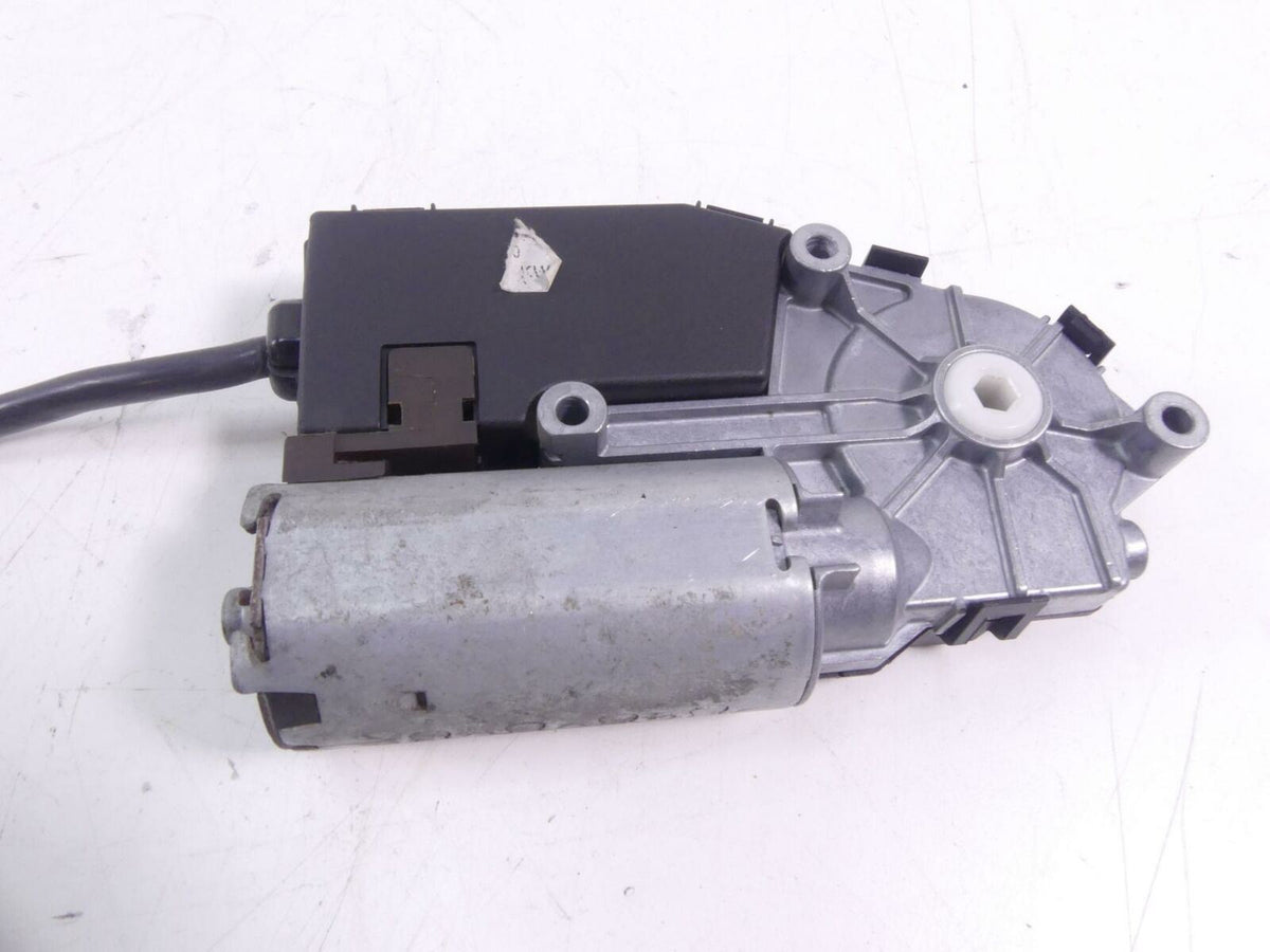 2018 BMW K1600 Bagger Webasto Windshield Wind Shield Screen Motor 46638557439 {{ shop.shopifyCountryName }} - Mototech271