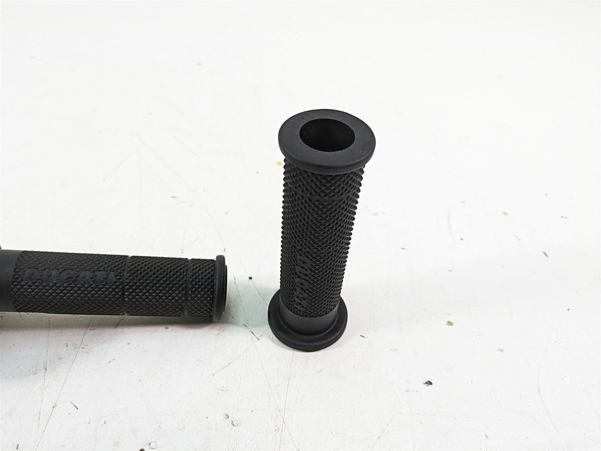 2020 Ducati Scrambler 1100 Sport Pro Ride Fly By Wire Throttle Grip 66020141A {{ shop.shopifyCountryName }} - Mototech271