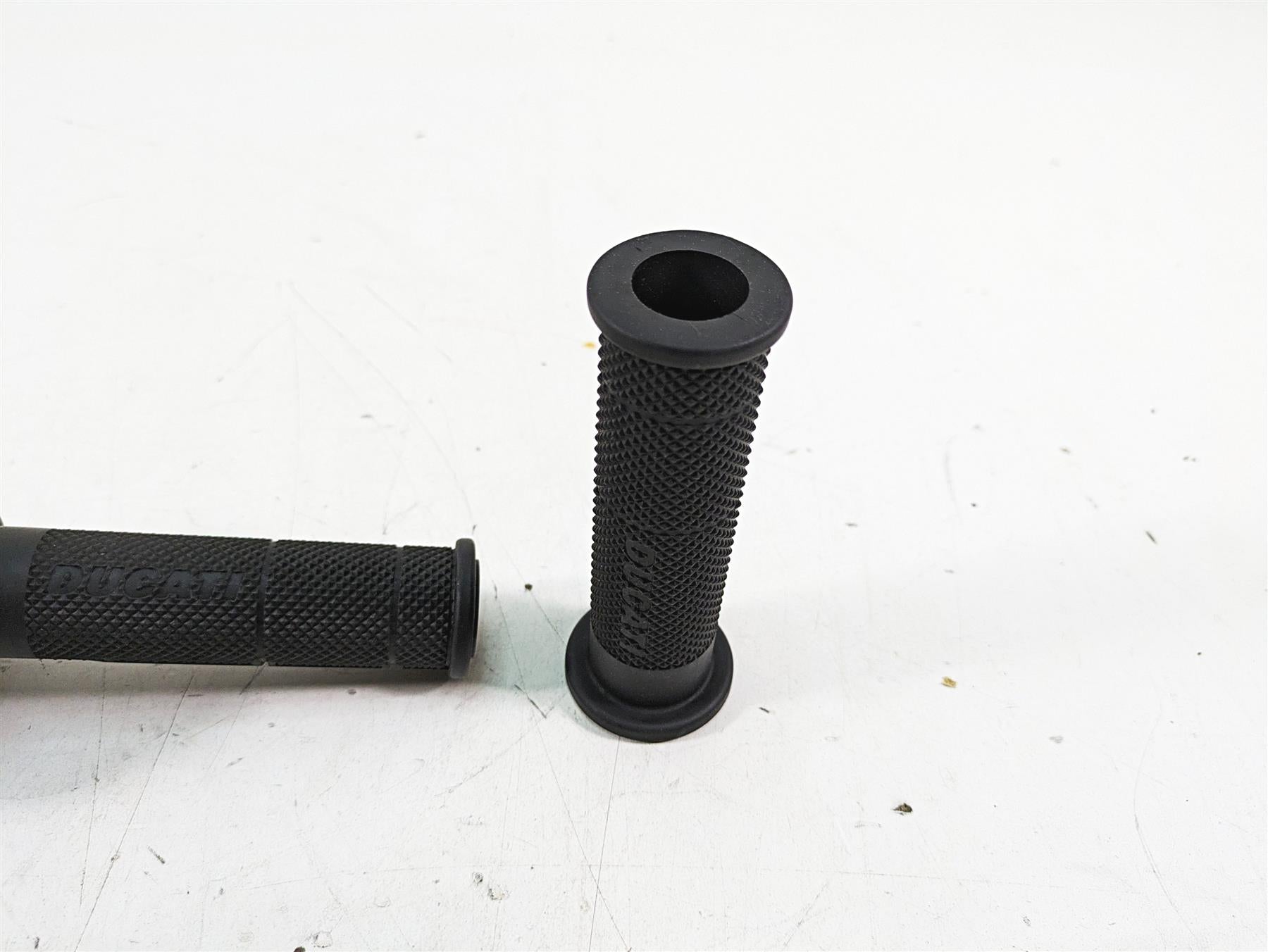 2020 Ducati Scrambler 1100 Sport Pro Ride Fly By Wire Throttle Grip 66020141A {{ shop.shopifyCountryName }} - Mototech271
