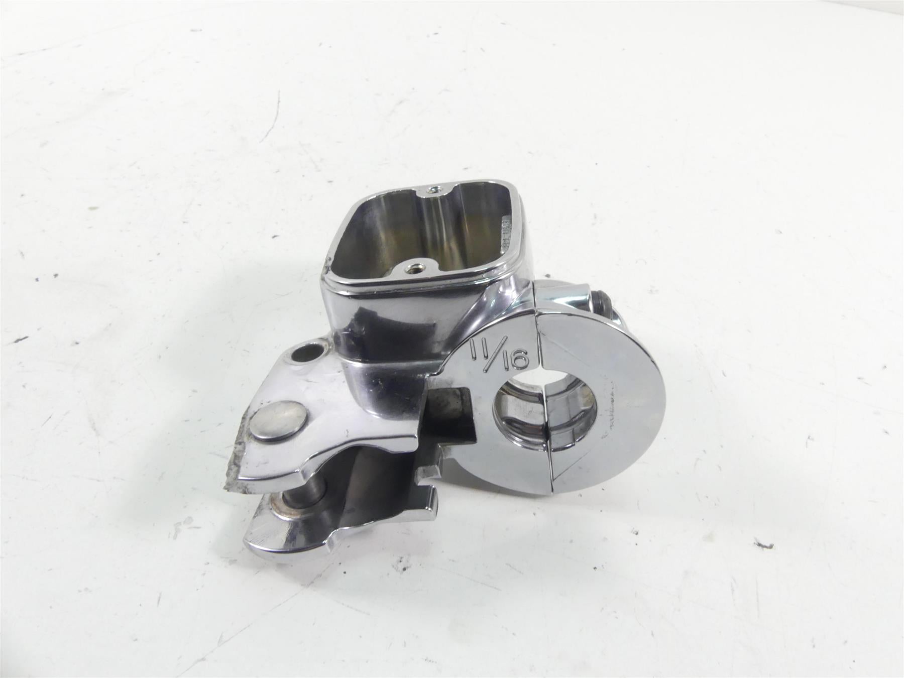 2004 Harley Softail FXSTD SE CVO Deuce Chrome Clutch Master Cylinder 46113-02D {{ shop.shopifyCountryName }} - Mototech271
